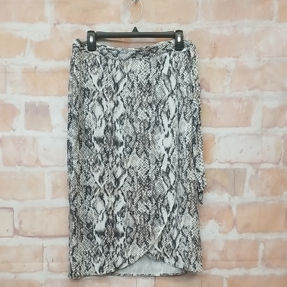 Maurices Black and Gray Snake Print Midi Skirt - Picture 1 of 8
